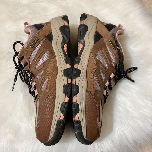 Skechers Women's Waterproof Trail Hiking Shoes, size 9 - Picture 9 of 13